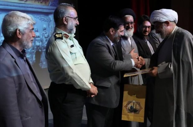 خادمان ستاد اربعین حسینی استان قم تقدیر شدند