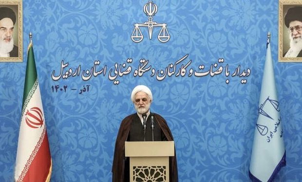 احکام قطعی قضایی نباید بدون دلیل معطل بمانند