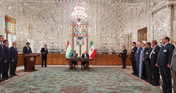 امضای تفاهمنامه همکاری میان مجالس ایران و تاجیکستان