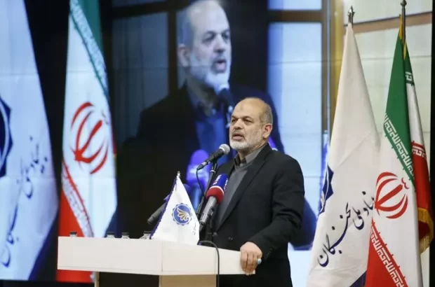 وزیر کشور: جامعه نخبگان می تواند موتور محرک اجتماعی باشد