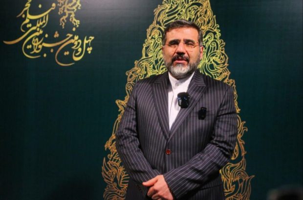 نقد‌ها را به فال نیک می‌گیریم